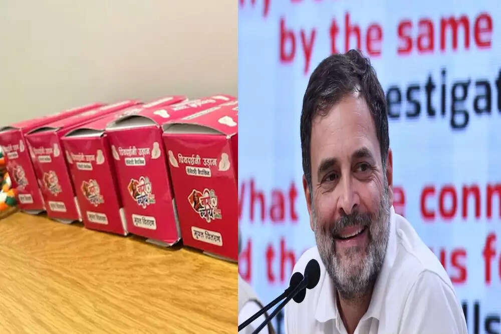 कांग्रेस का बिहार में अनोखा प्रचार अभियान: सेनेटरी पैड पर नेताओं की तस्वीरें