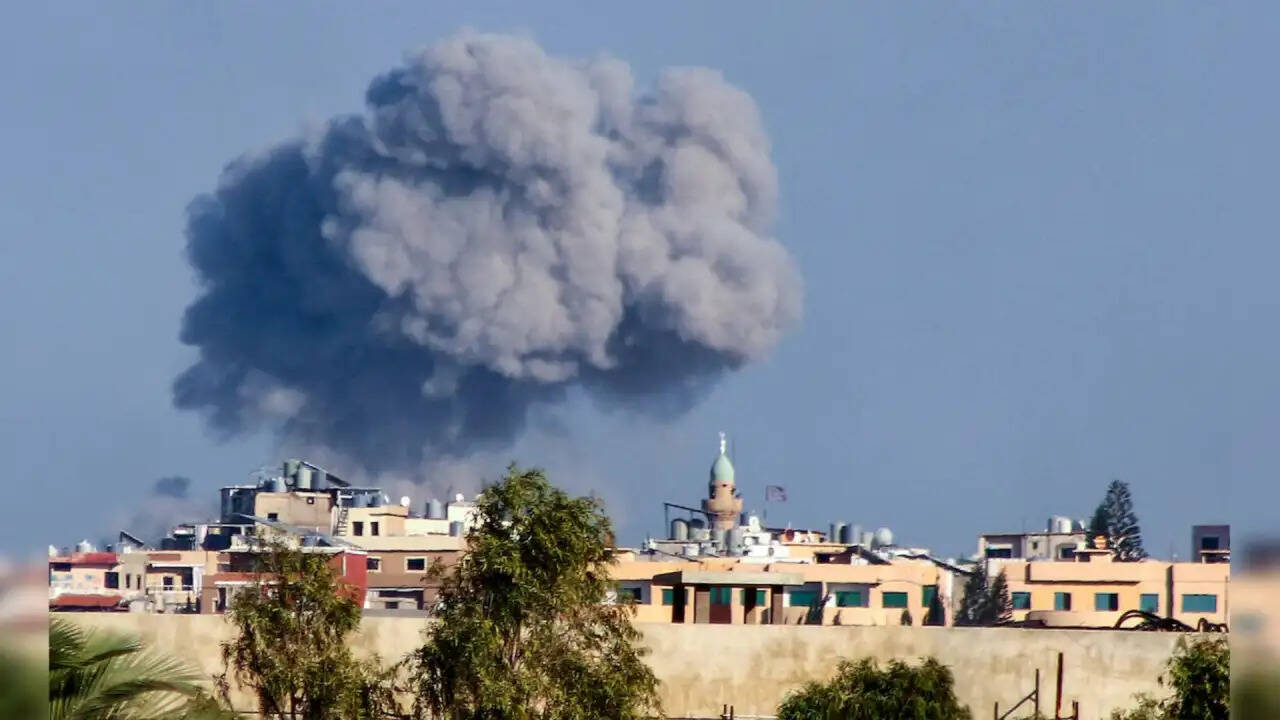 ईरान में मुजाहिद्दीन-ए-खल्क का साहसिक हमला: क्या है इसके पीछे की कहानी?