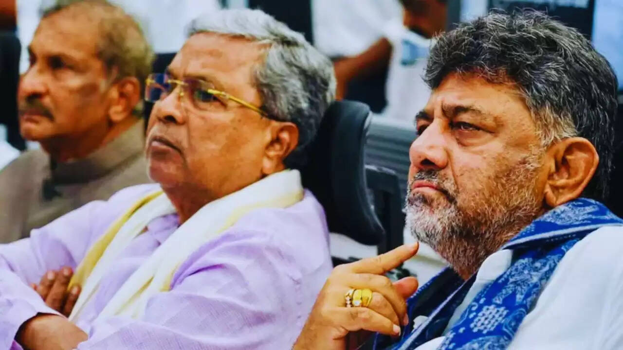 कर्नाटक में नेतृत्व परिवर्तन की आहट: क्या बनेंगे डीके शिवकुमार मुख्यमंत्री?
