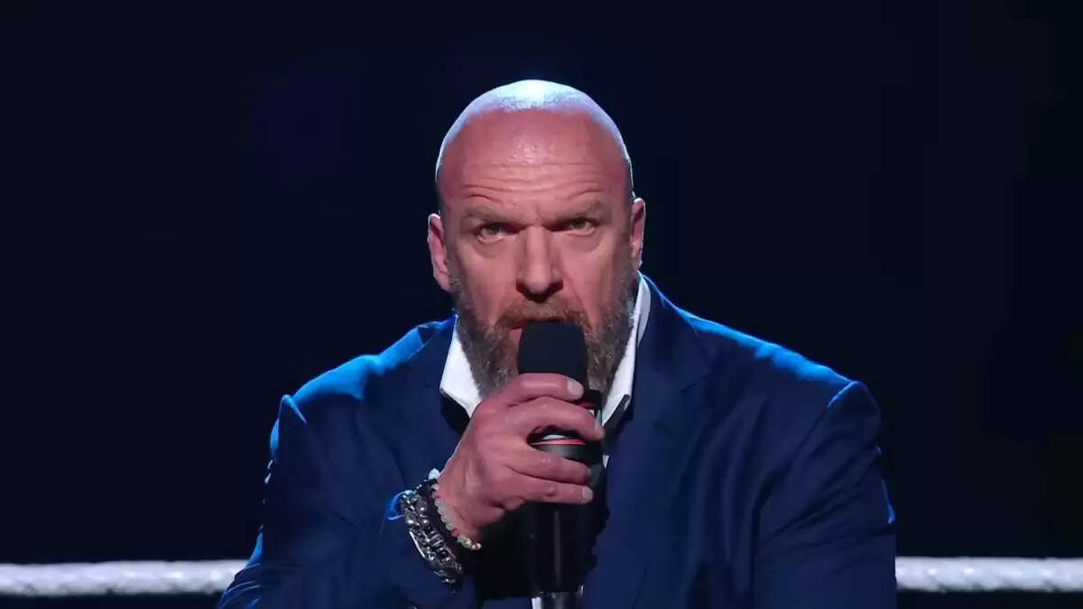 WWE Raw में चैंपियनशिप मैच रद्द, इयो स्काई को मिली हार