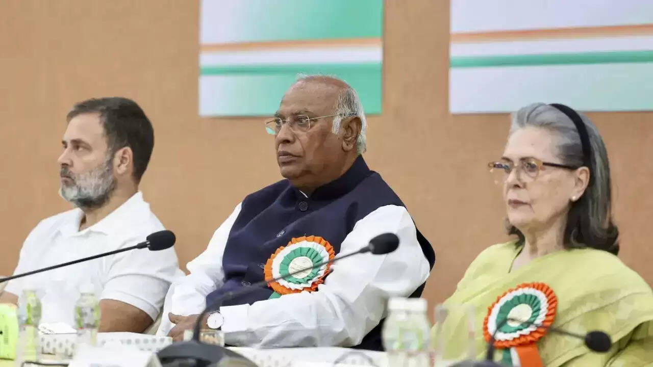 बिहार में कांग्रेस की ऐतिहासिक बैठक: क्या है 'दूसरी आजादी की लड़ाई' का मतलब?