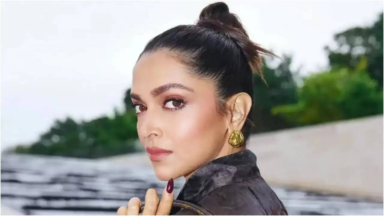 दीपिका पादुकोण ने 40वें जन्मदिन पर साझा किया AA22xA6 का फर्स्ट लुक