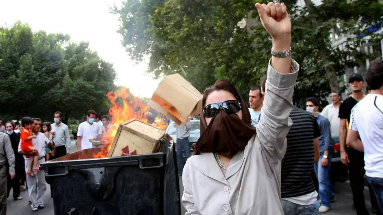 ईरान में भारतीय मेडिकल छात्रों की सुरक्षा को लेकर चिंता बढ़ी