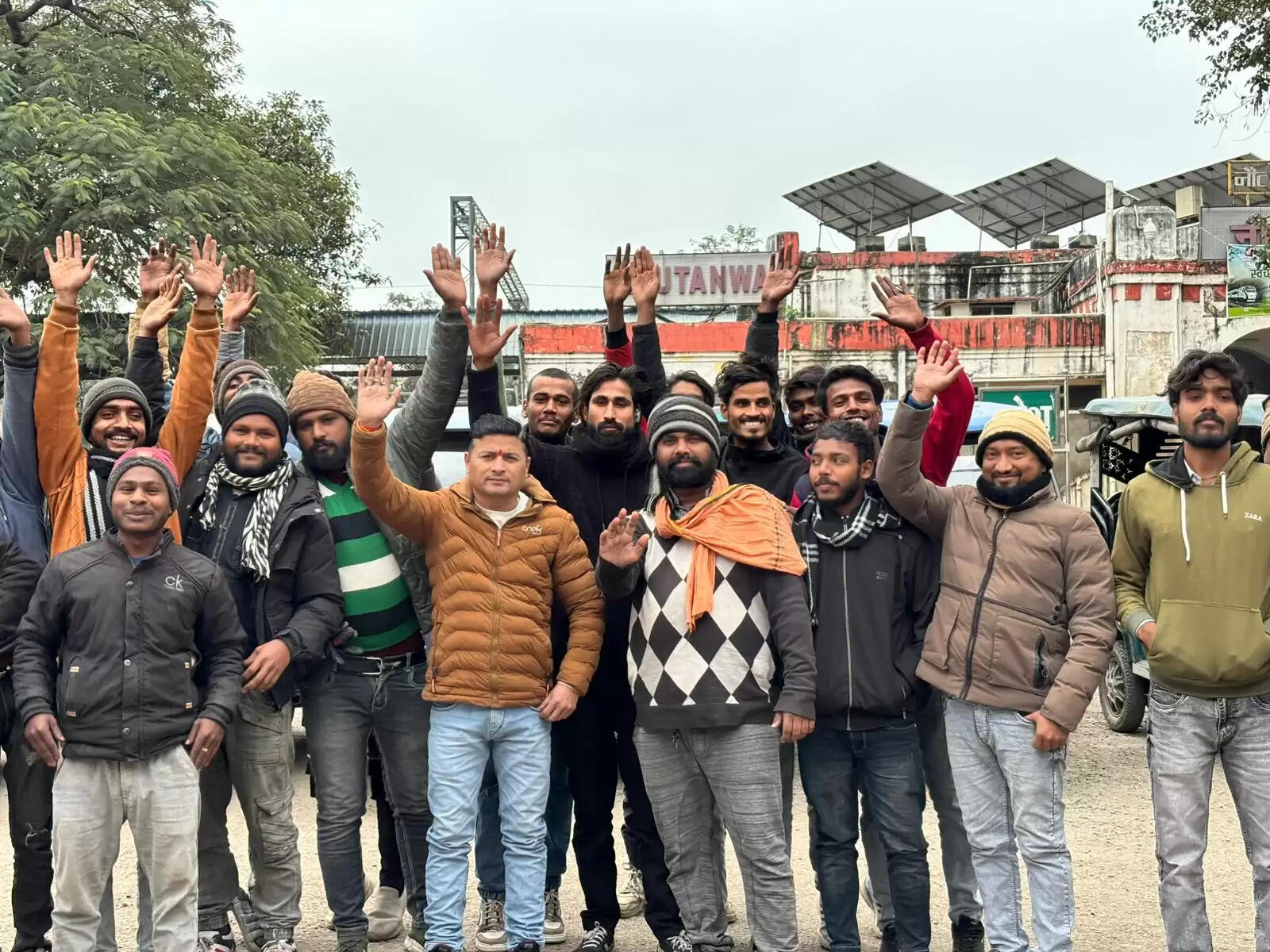 नौतनवा में ई-रिक्शा और टेंपो चालकों की नई यूनियन का गठन