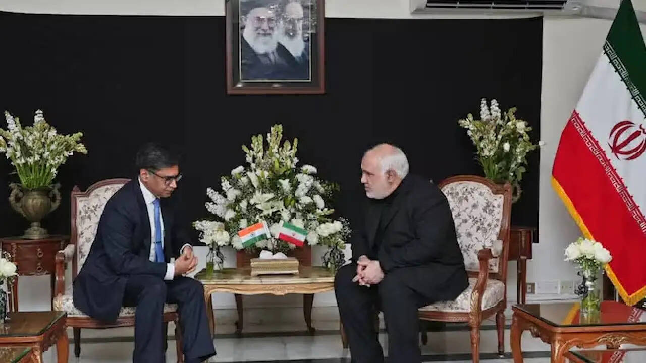 ईरान के नेता अली खामेनेई की मौत पर भारत की पहली प्रतिक्रिया: क्या है कूटनीतिक संदेश?