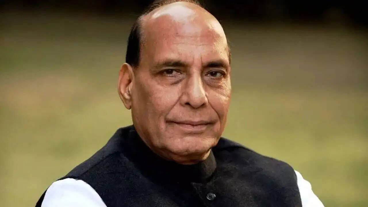 रक्षा मंत्री राजनाथ सिंह का पाकिस्तान को कड़ा संदेश: 'दुस्साहस करने पर होगी कड़ी प्रतिक्रिया'