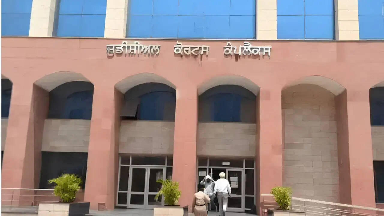 पंजाब में भ्रष्टाचार मामले में विजिलेंस की बड़ी कार्रवाई