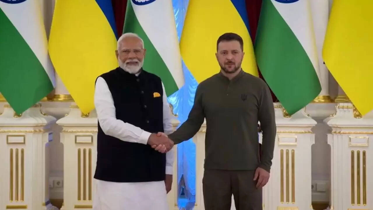 यूक्रेन के राष्ट्रपति ने पीएम मोदी से की बातचीत, शांति प्रयासों का किया समर्थन