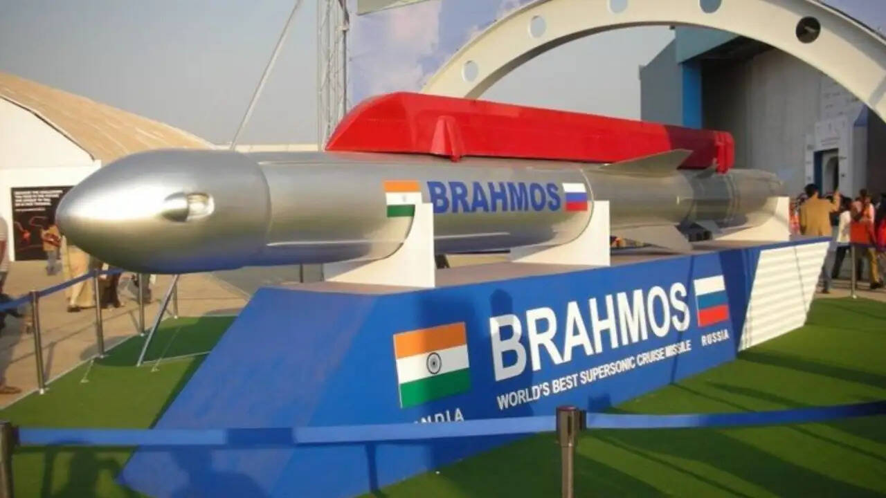 भारत ने वियतनाम को बेची ब्रह्मोस मिसाइल, इंडोनेशिया के साथ भी सौदा अंतिम चरण में