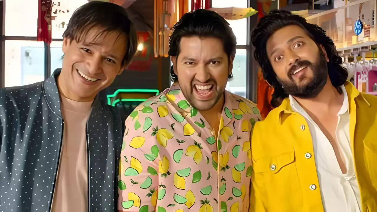 मस्ती 4: कॉमेडी फ्रैंचाइज़ी की नई फिल्म ने दर्शकों का दिल जीता