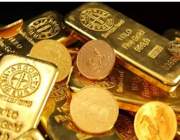 सोने और चांदी की कीमतों में गिरावट, जानें ताजा रेट