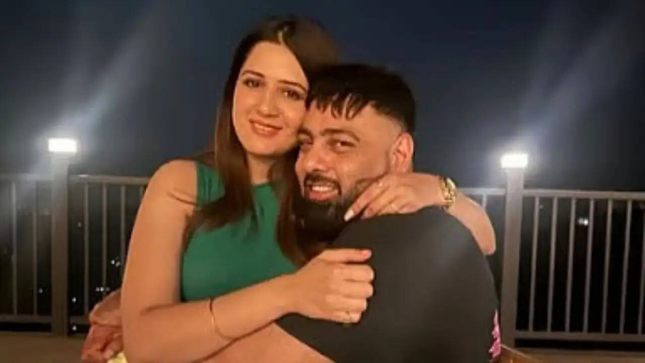 ईशा रिखी ने बादशाह के साथ शादी की पुष्टि की
