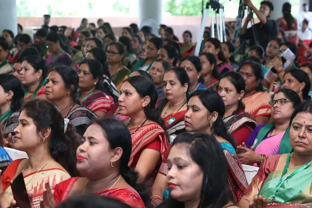 हिन्दू और मुस्लिम नेताओं की राजनीति में भिन्नताएँ