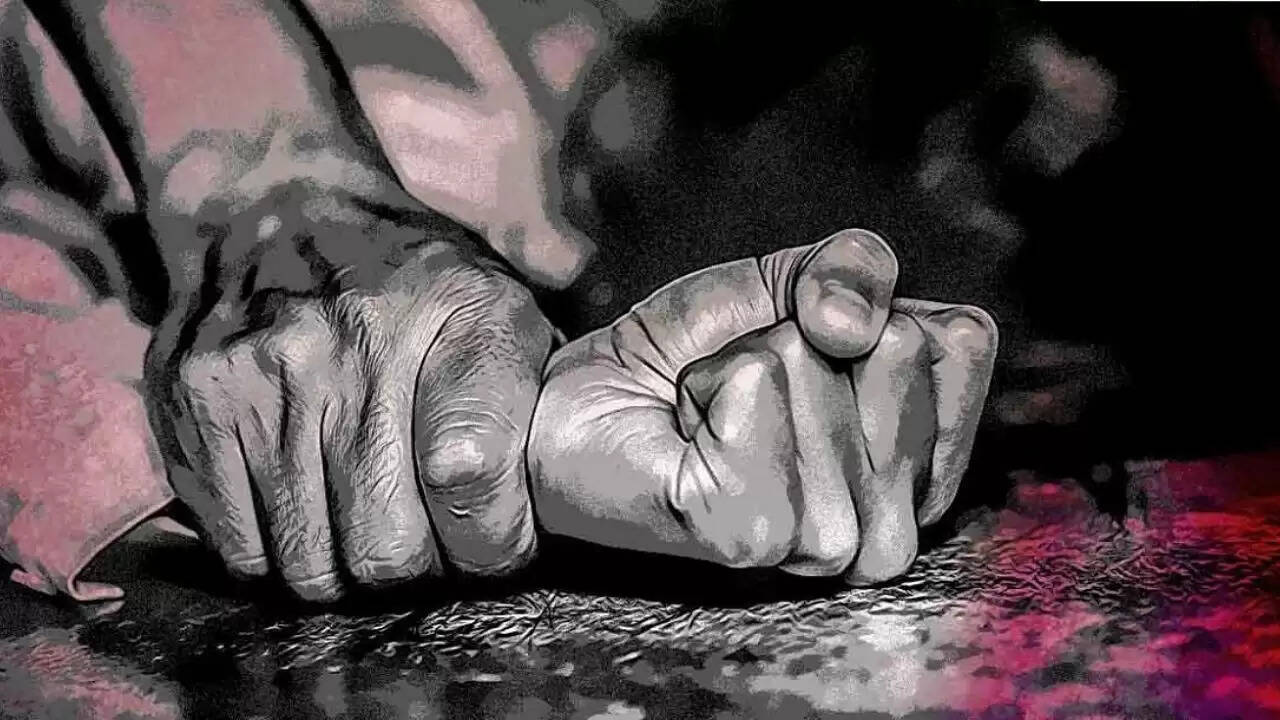 दिल्ली में IRS अधिकारी की बेटी की हत्या: क्या है दुष्कर्म का सच?