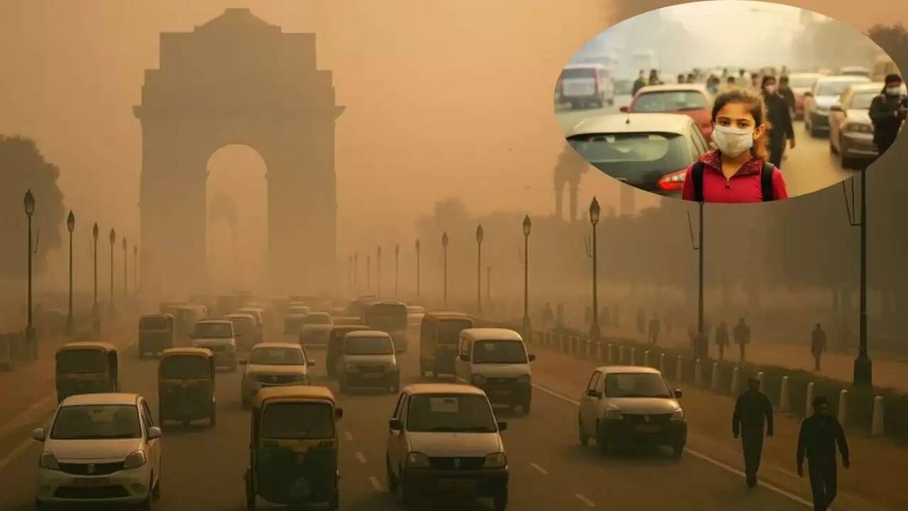 दिल्ली में वायु प्रदूषण और कोहरे की स्थिति गंभीर, उड़ानों पर असर