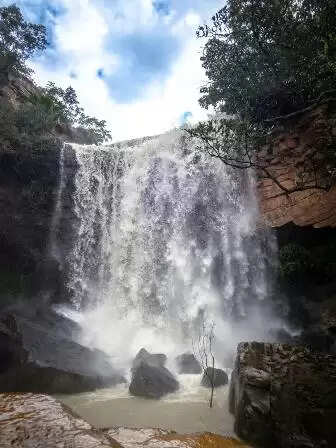 बस्तर में पर्यटन को बढ़ावा देने के लिए जिला प्रशासनं द्वारा मानसून ट्रैक की थीम पर कार्यक्रम आयोजित