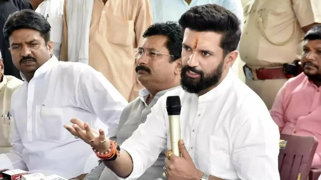 चिराग पासवान ने एनडीए से अलग होने की अटकलों को किया खारिज