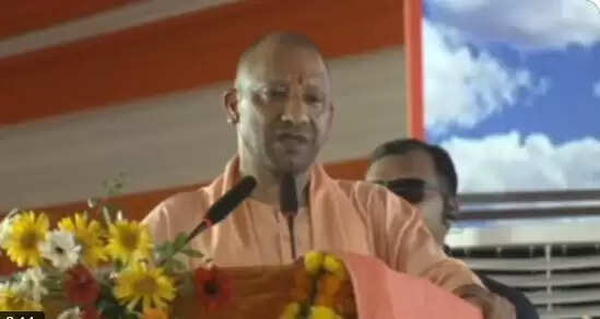 मुख्यमंत्री योगी आदित्यनाथ ने श्रावस्ती में 510 करोड़ की परियोजनाओं का उद्घाटन किया