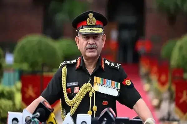 भारतीय सेना प्रमुख का पाकिस्तान को कड़ा संदेश: आतंकवाद पर रोक नहीं तो गंभीर परिणाम