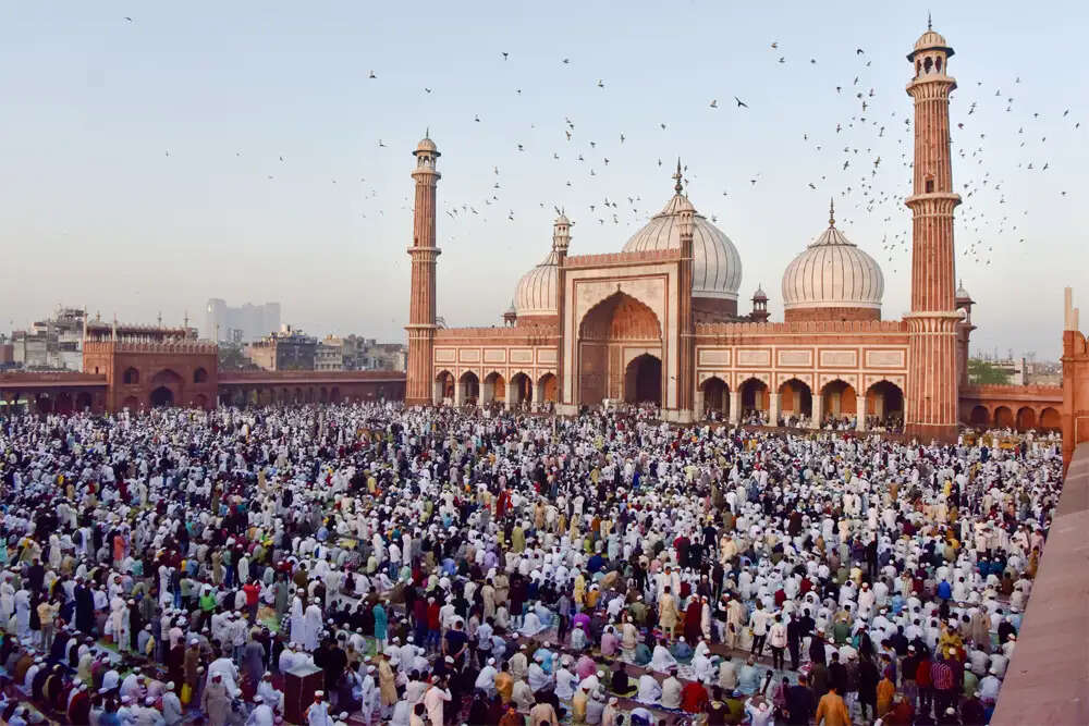 इस्लाम की जटिलताएँ: ईद और मध्य पूर्व की राजनीति