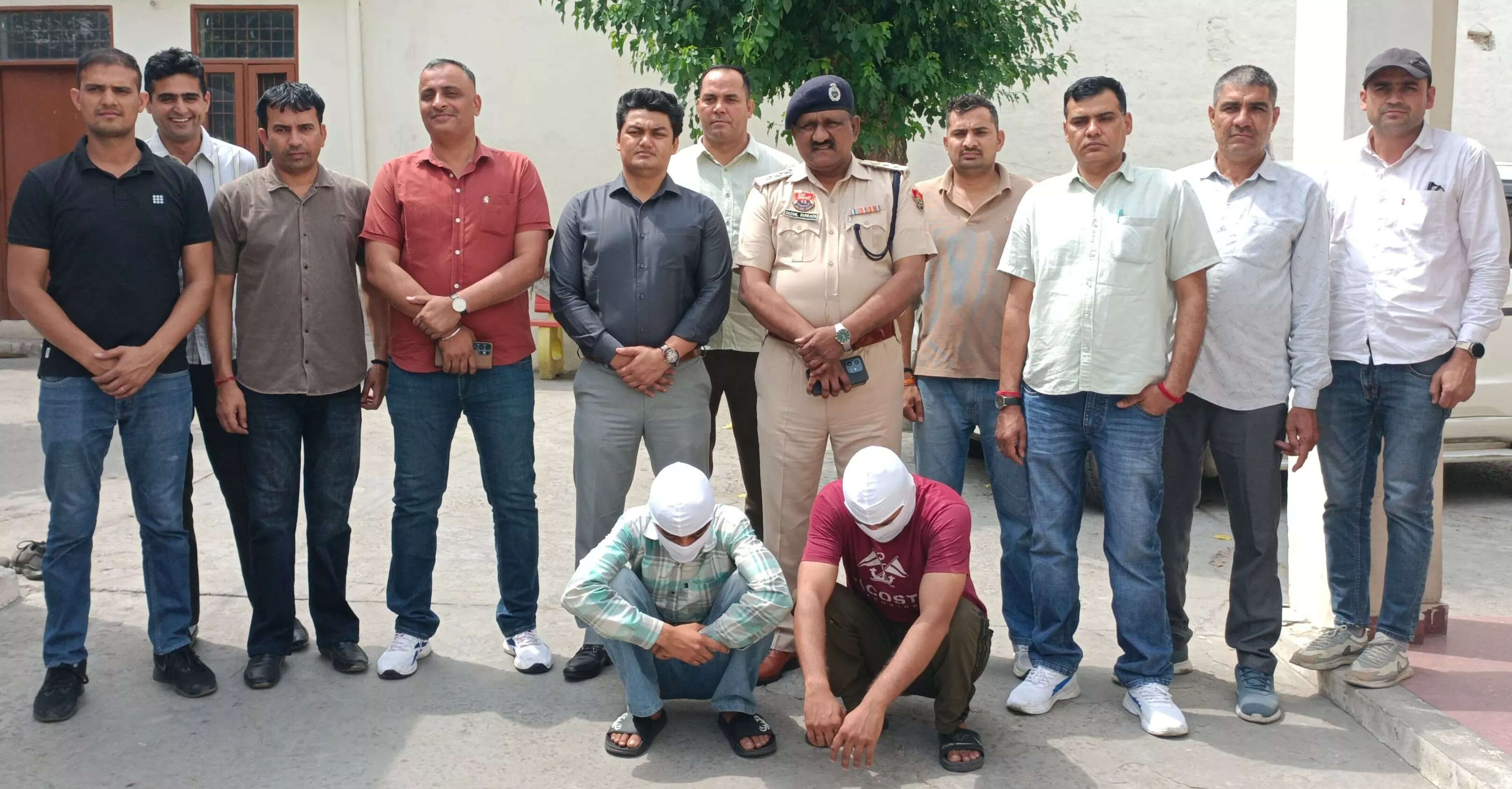 कैथल में मोबाइल दुकान पर फायरिंग के दो आरोपी गिरफ्तार