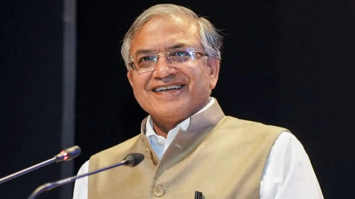 राज्यसभा और लोकसभा ने ज्ञानेश कुमार के खिलाफ महाभियोग प्रस्ताव को किया खारिज