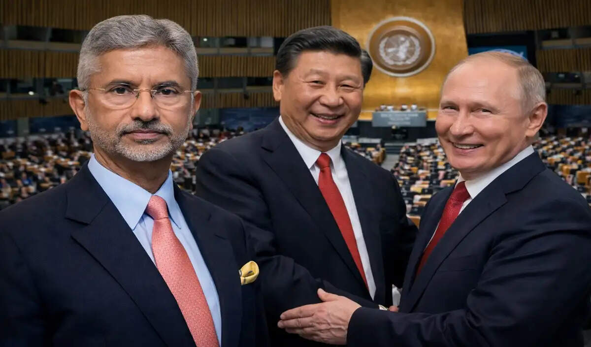 हॉर्मुज जलडमरूमध्य में बढ़ता तनाव: वैश्विक शक्तियों के बीच टकराव