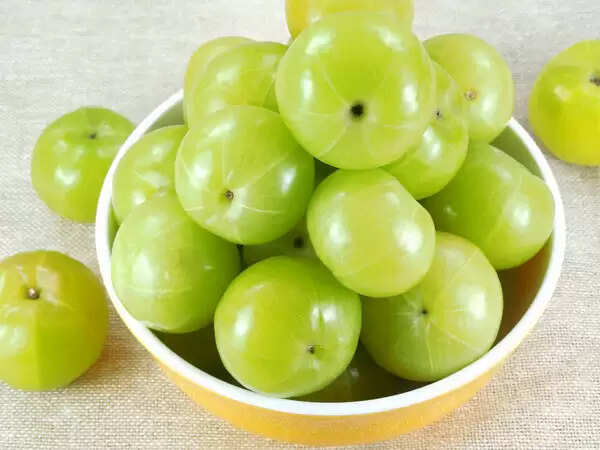 आंवला: त्वचा के लिए अद्भुत लाभ और उपयोग