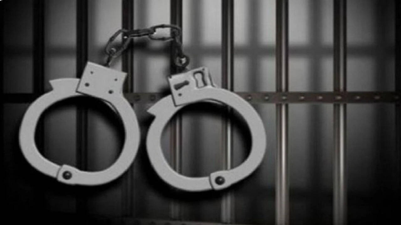 नेपाल एयरपोर्ट पर दो भारतीय नागरिकों की गिरफ्तारी, 18 किलो गांजा बरामद