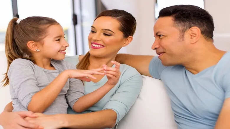 बच्चों को शिष्टाचार सिखाने के 5 महत्वपूर्ण तरीके