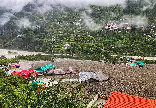 उत्तरकाशी में भूस्खलन से उत्पन्न संकट: धराली के निवासियों की आपबीती