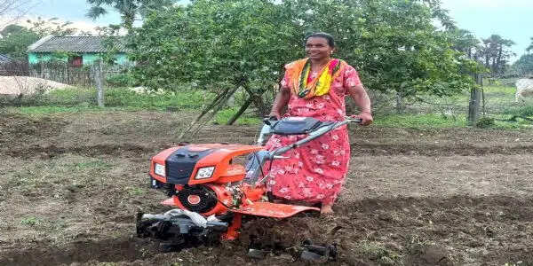आधुनिक खेती की पहचान बनीं सुकमा की बेटी सोढ़ी तिरपो