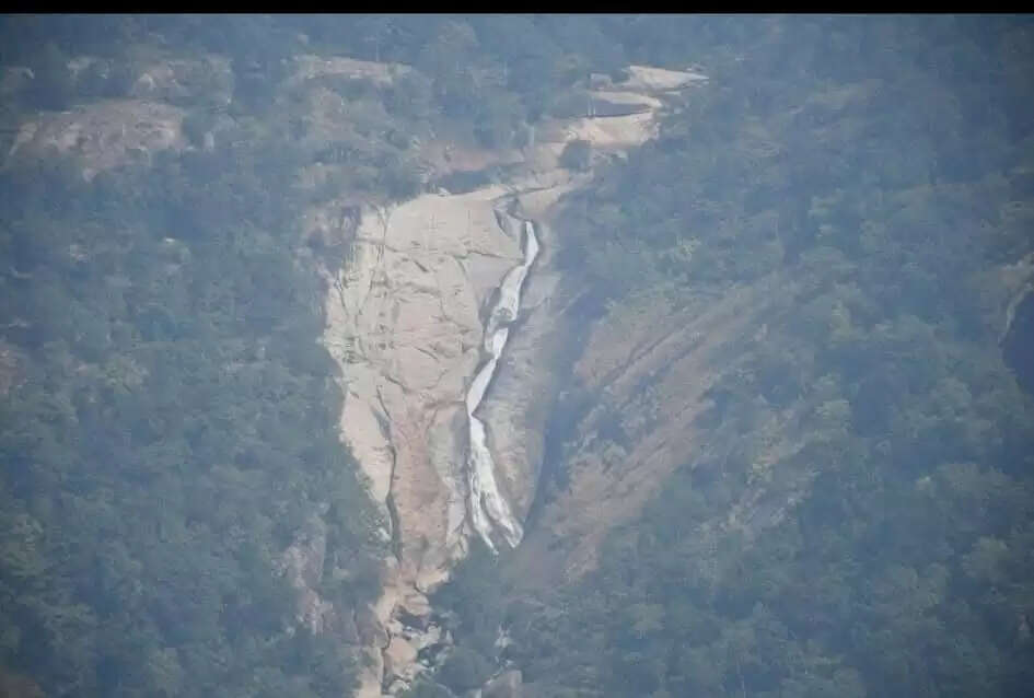 छत्तीसगढ़ की सबसे ऊंची चोटी गौरलाटा से दिखता है प्रकृति का अद्भुत नजारा