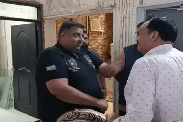 गुरदासपुर में ज्वेलर्स के परिवार पर लूट का हमला, 3 करोड़ की संपत्ति चोरी