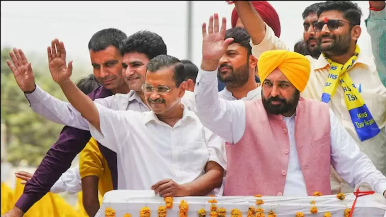 लुधियाना उपचुनाव: संजीव अरोड़ा की बढ़त से आम आदमी पार्टी में जश्न का माहौल