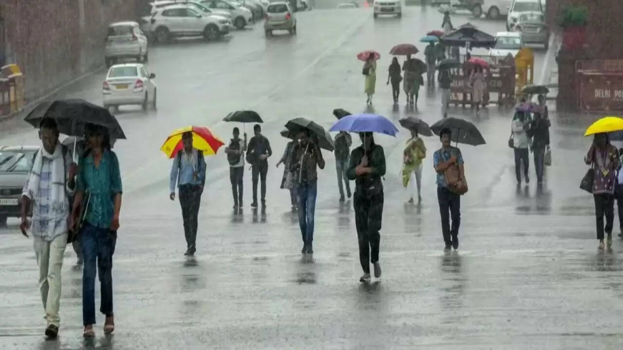 भारत में मानसून की सक्रियता: भारी बारिश का अलर्ट जारी