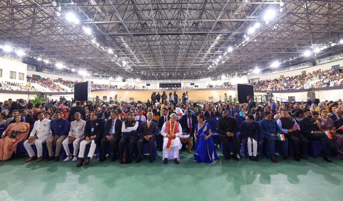 प्रधानमंत्री मोदी की त्रिनिदाद और टोबैगो यात्रा: भारतीय समुदाय से संवाद
