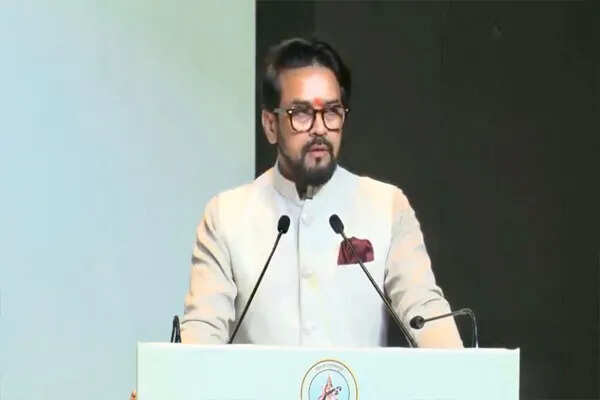 महामना मालवीय की जयंती पर अनुराग ठाकुर का श्रद्धांजलि