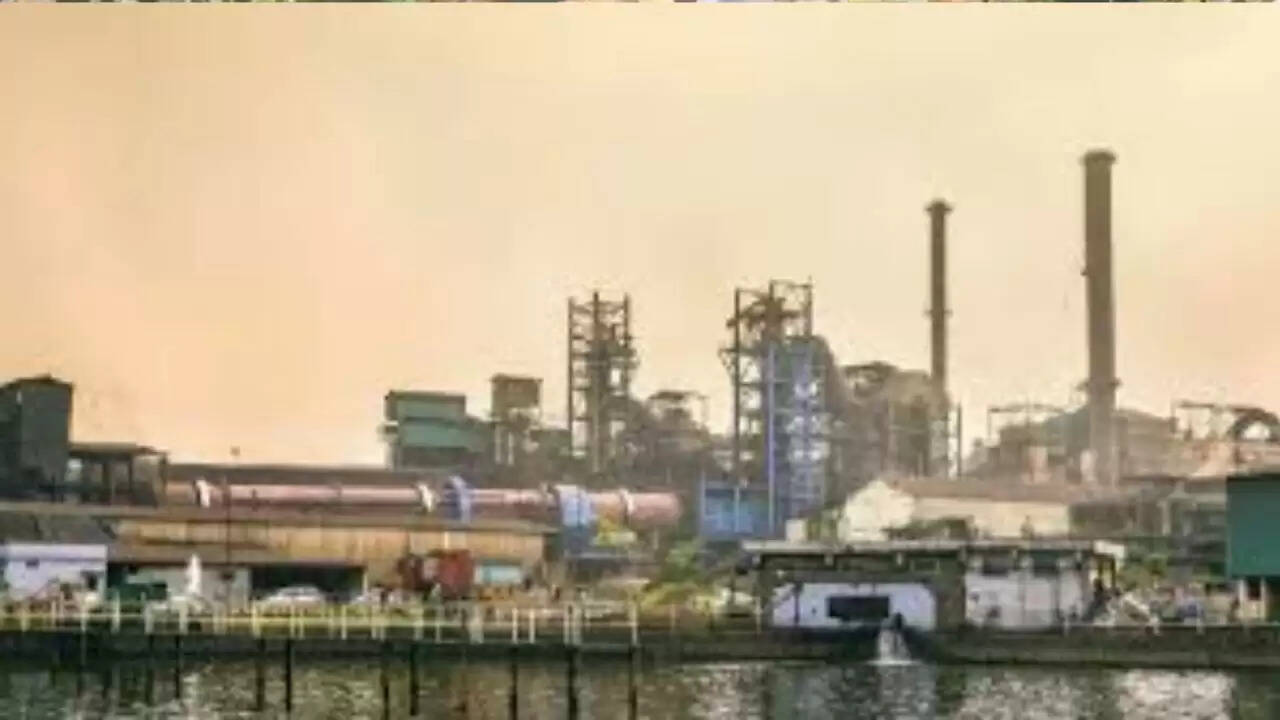छत्तीसगढ़ में गोडावरी इस्पात स्टील प्लांट में भयानक हादसा