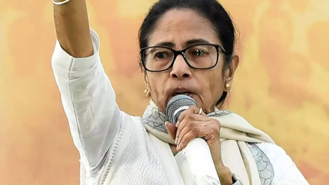 ममता बनर्जी के खिलाफ ईडी की सुप्रीम कोर्ट में याचिका: 17 गंभीर आरोप