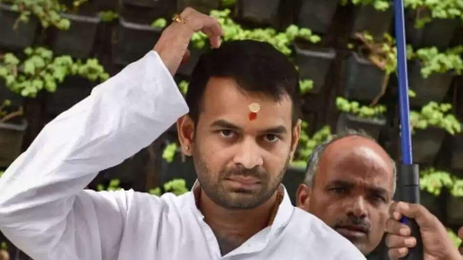 तेज प्रताप यादव का विवादास्पद बयान: राजनीति में हलचल
