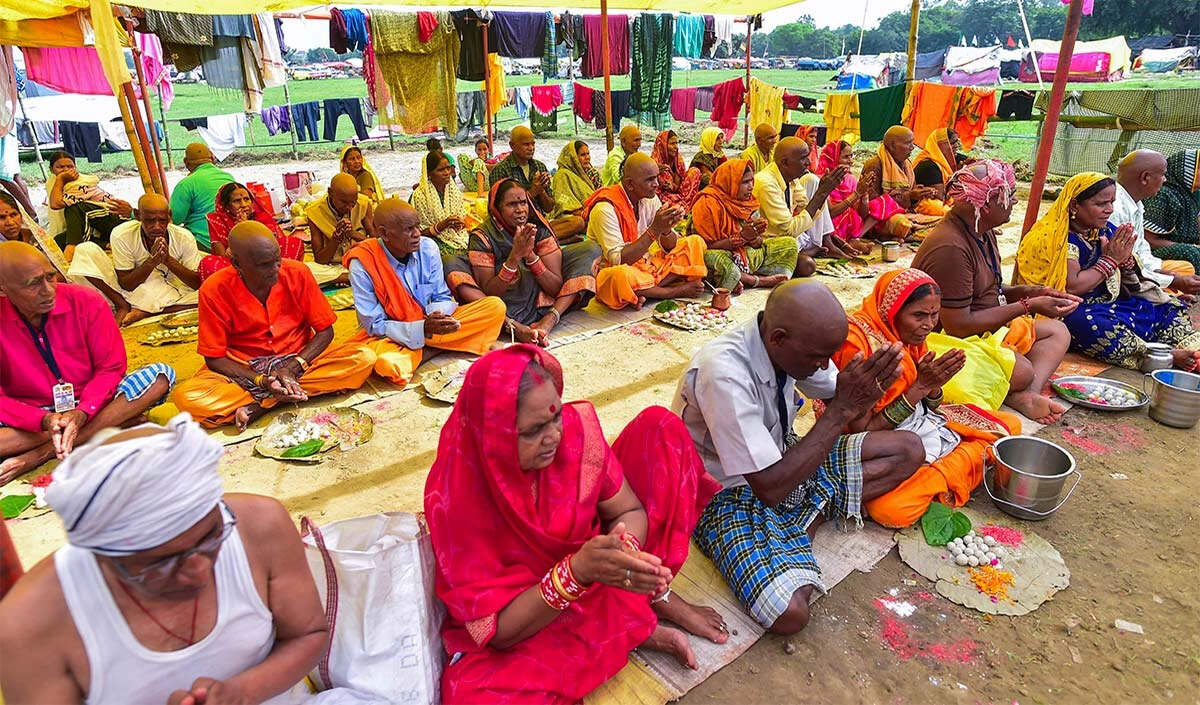 सर्वपितृ अमावस्या: पितरों को श्रद्धांजलि देने का विशेष दिन