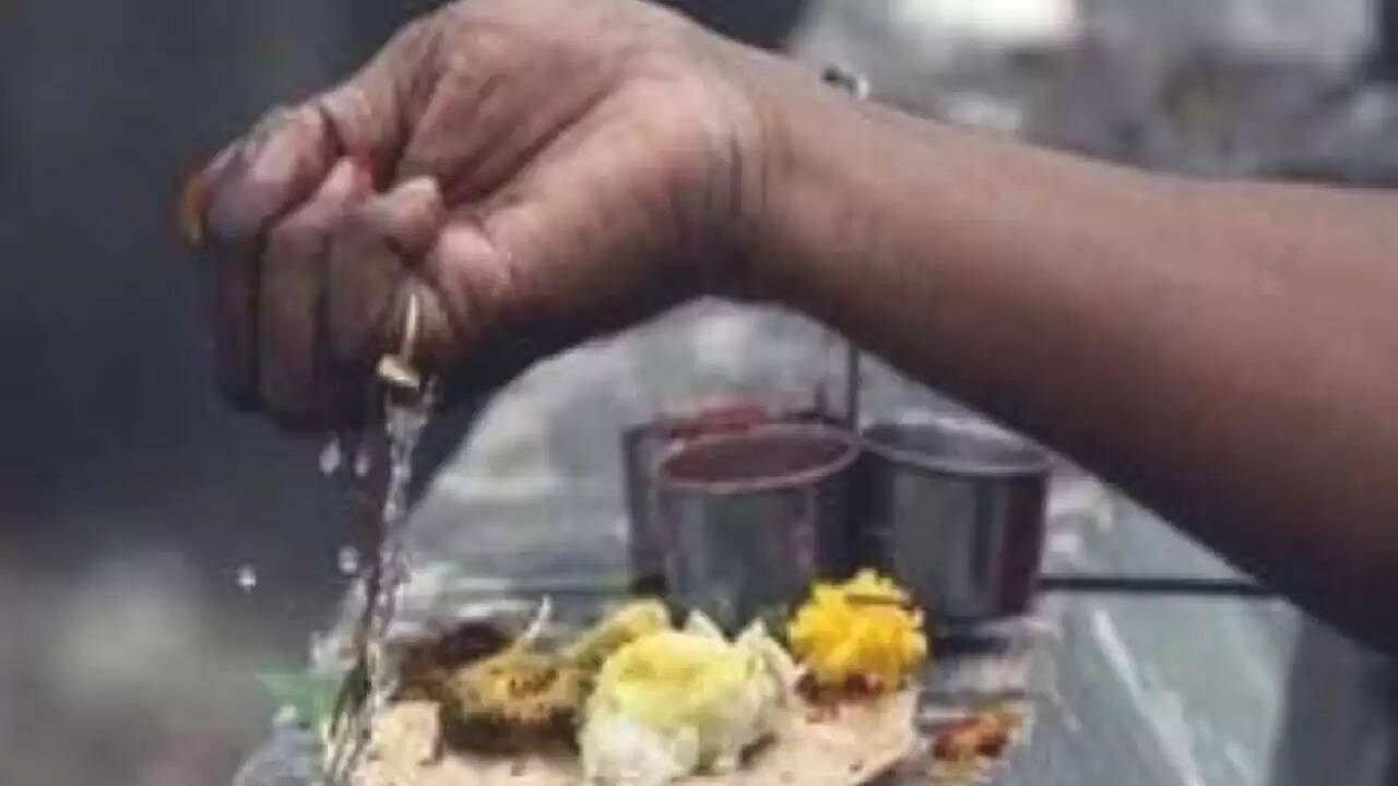 मौनी अमावस्या: पितरों के प्रति श्रद्धा और तर्पण का महत्व