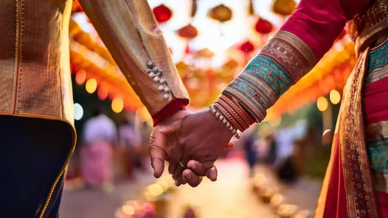 महिलाओं को अमीर पुरुष से शादी करने पर चेतावनी: सीईओ जसवीर सिंह का बयान