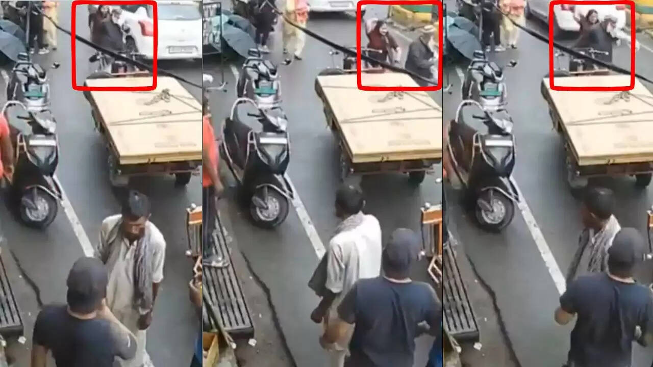 मुजफ्फरनगर में महिला ने मनचले बुजुर्ग की धुनाई की, पुलिस ने की कार्रवाई