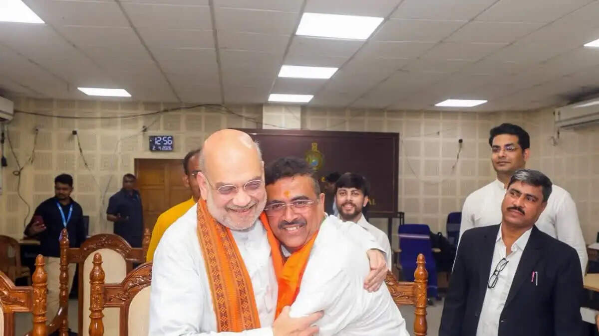 पश्चिम बंगाल में नई सरकार के गठन की तैयारी, अमित शाह बने केंद्रीय पर्यवेक्षक