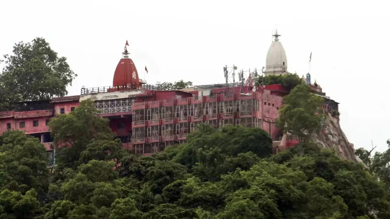 हरिद्वार के मनसा देवी मंदिर में भगदड़ के बाद सुरक्षा उपायों में बदलाव