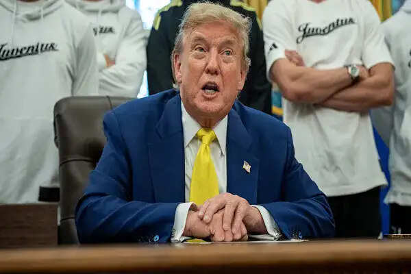 अमेरिका-इजरायल के हमले से ईरान में बढ़ा तनाव, ट्रंप ने दी प्रतिक्रिया