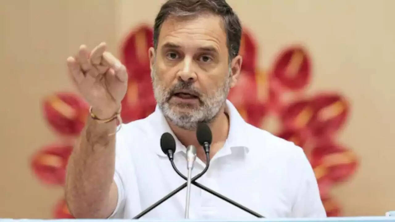 बिहार में युवाओं की बेरोजगारी पर राहुल गांधी का हमला