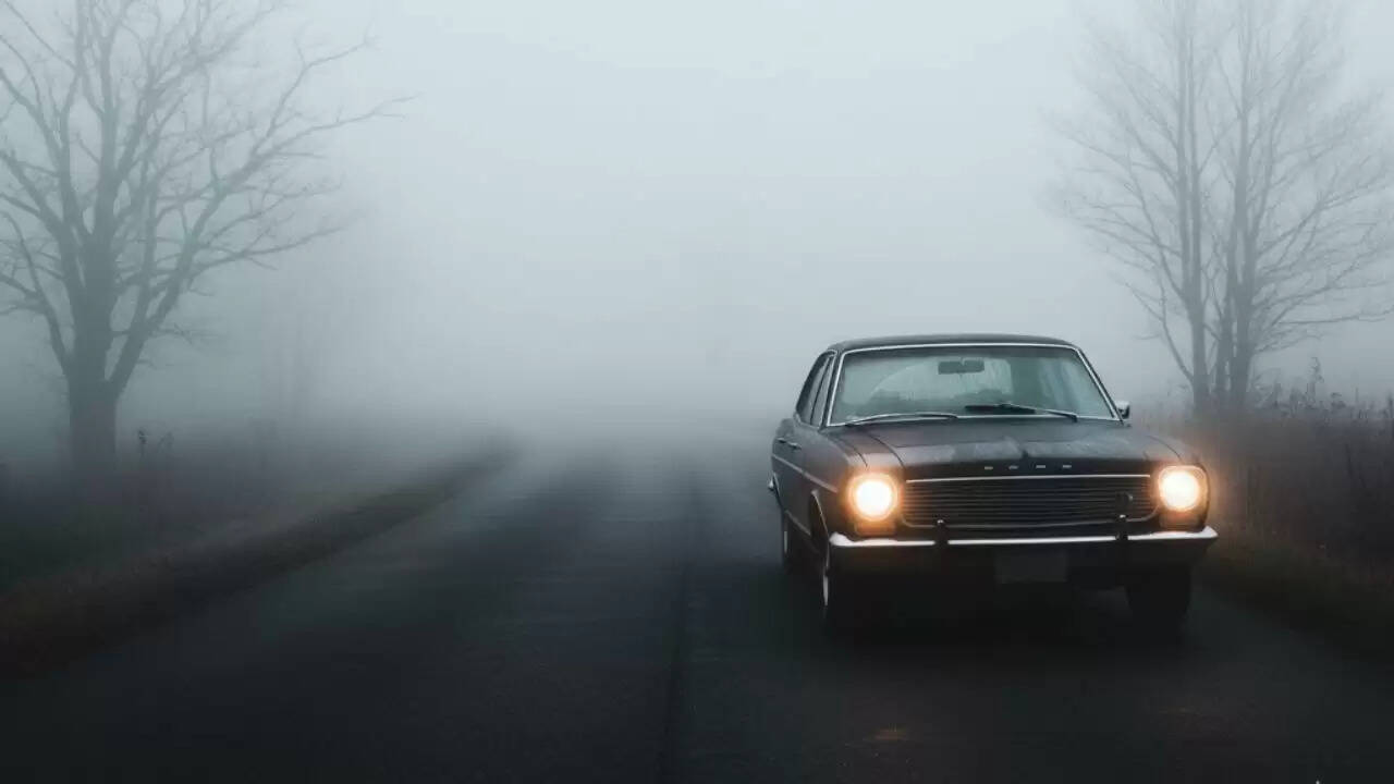 सर्दियों में सुरक्षित यात्रा के लिए गाड़ी की देखभाल के टिप्स